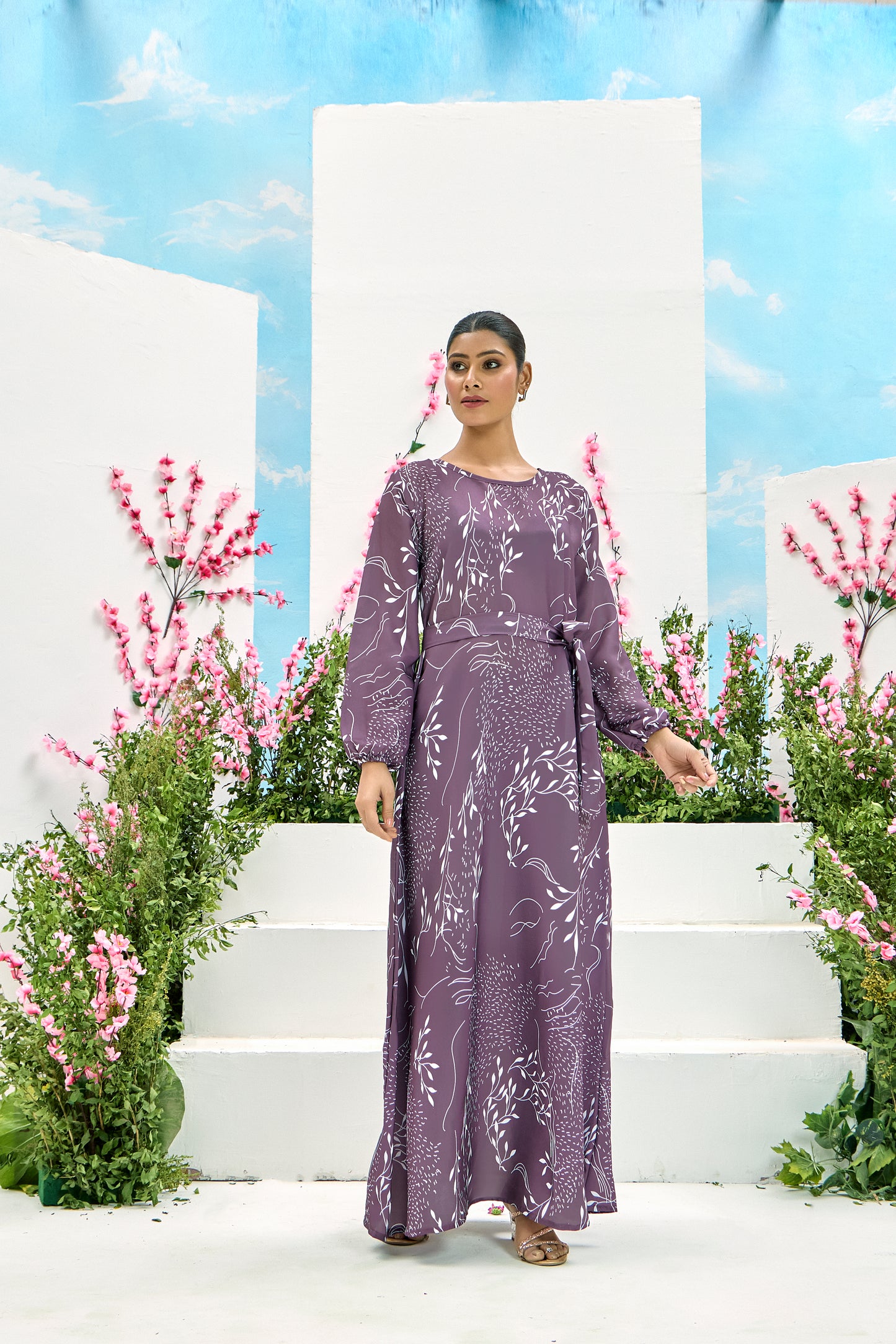 Elegant Maroon Printed Maxi Dress with Belt – Modest Full Sleeve Abaya for Women