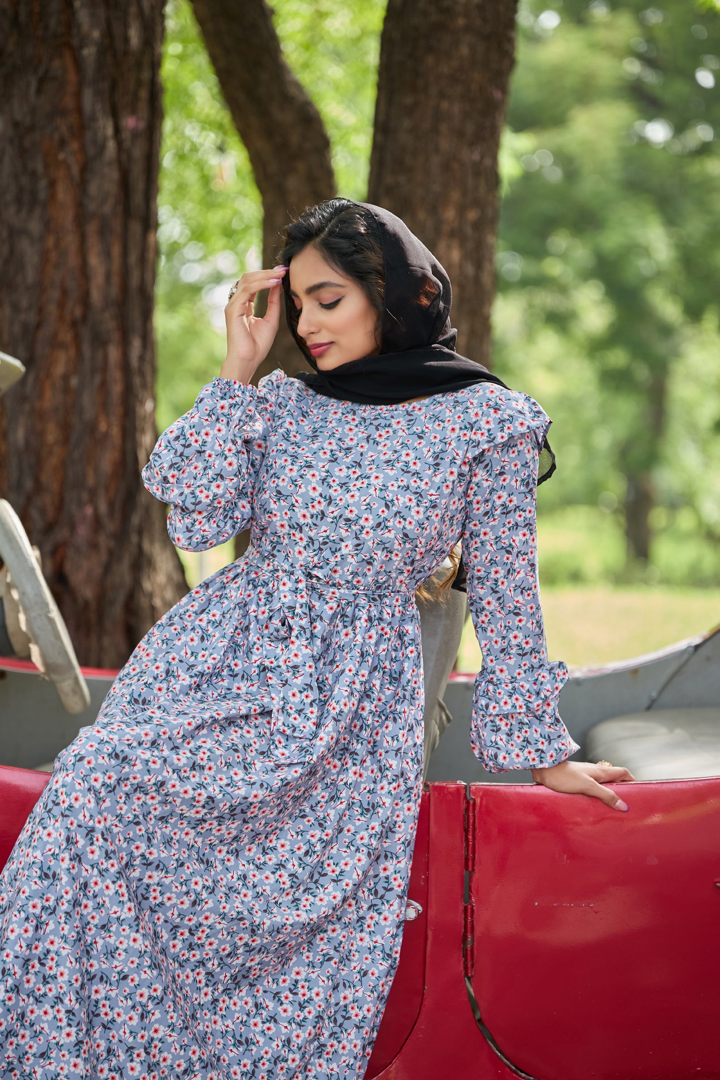 Self Design Abaya Dress Fabric Crepe for Women and Girl's Abaya