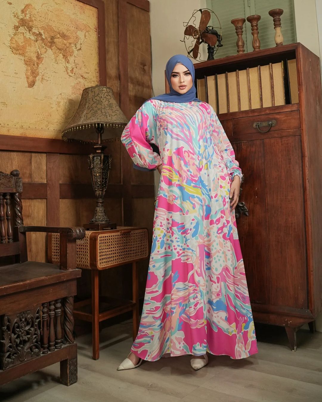 Multi-Color Abstract Print Maxi Dress – Modest Full Sleeve Abaya for Women
