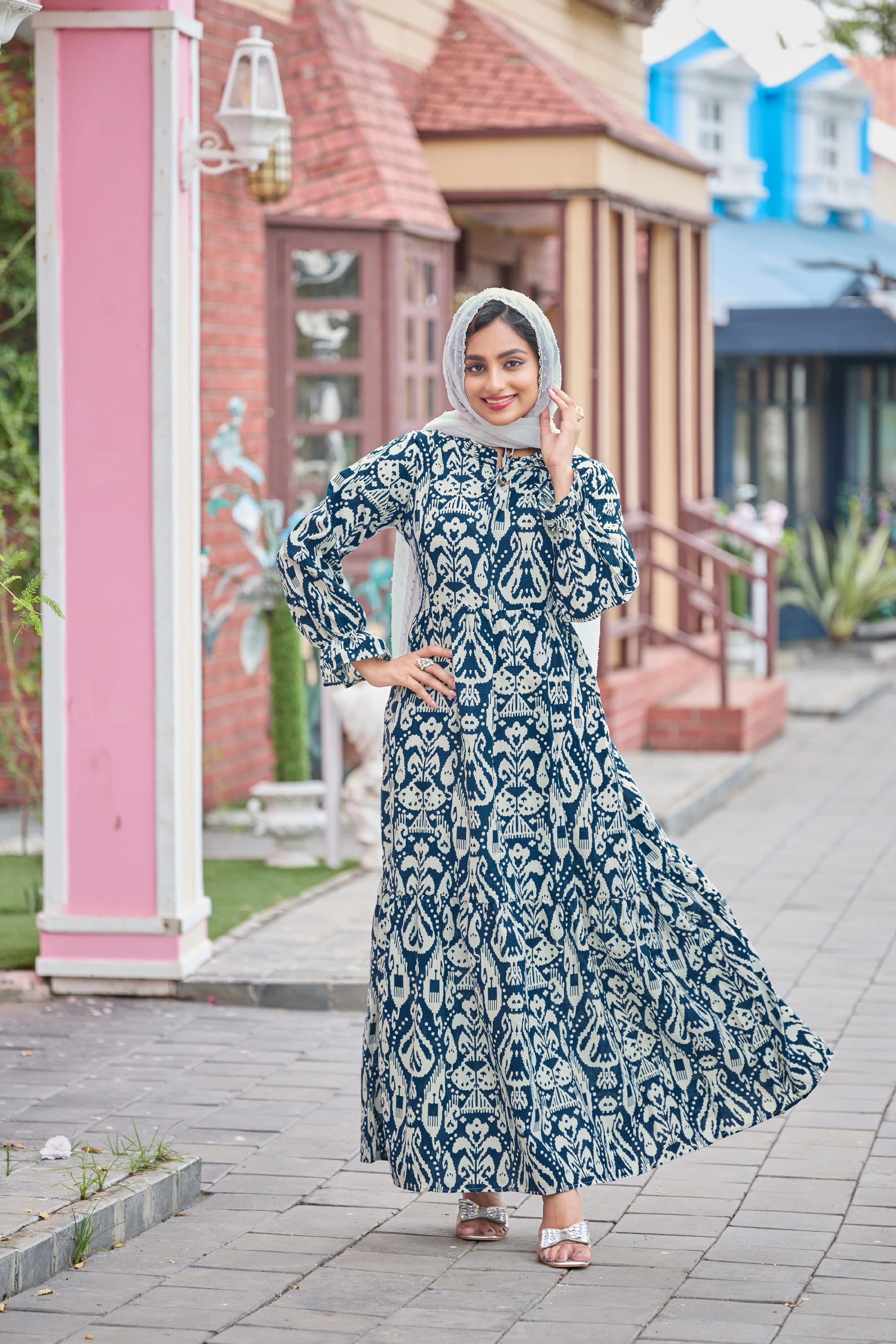 abaya dress cotton Slim Fit Cotton-Linen Abaya LM100 Modest Tie-Back Eid Dress LumosModesty