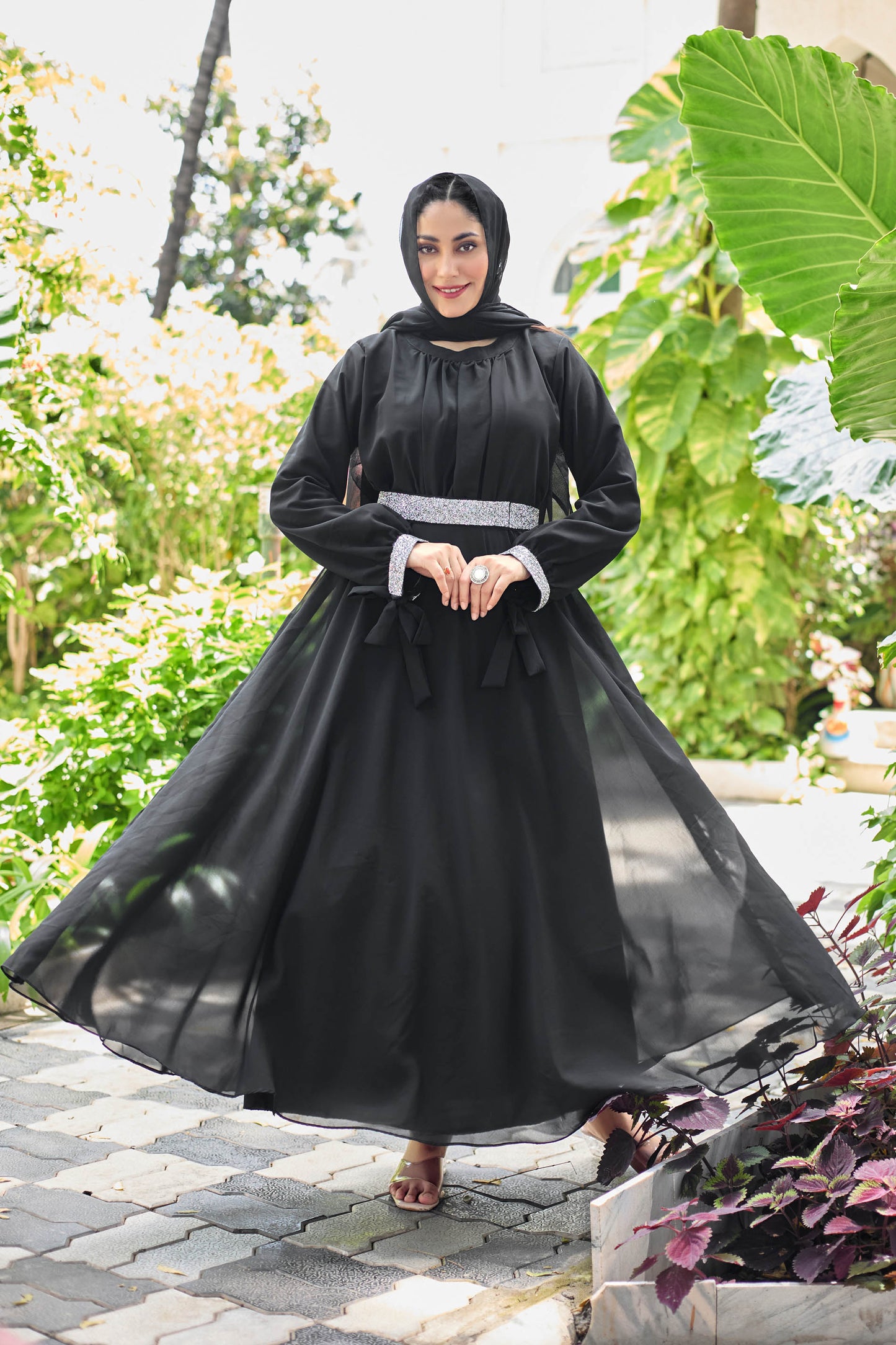 Black Elegant Abaya Dress for Women – Full Sleeve Modest Ethnic Wear with Silver Belt & Cuff Detailing