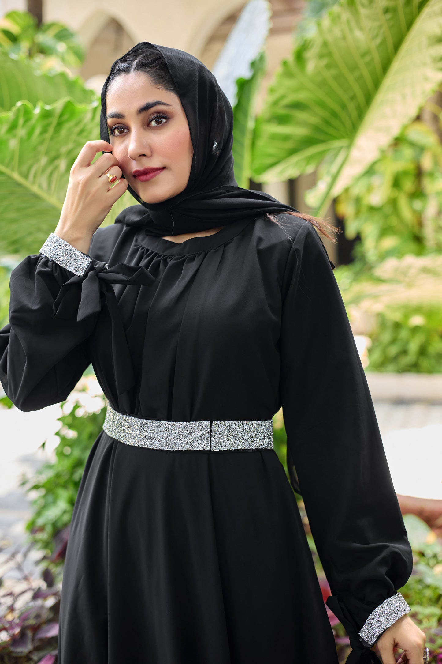 Black Elegant Abaya Dress for Women – Full Sleeve Modest Ethnic Wear with Silver Belt & Cuff Detailing