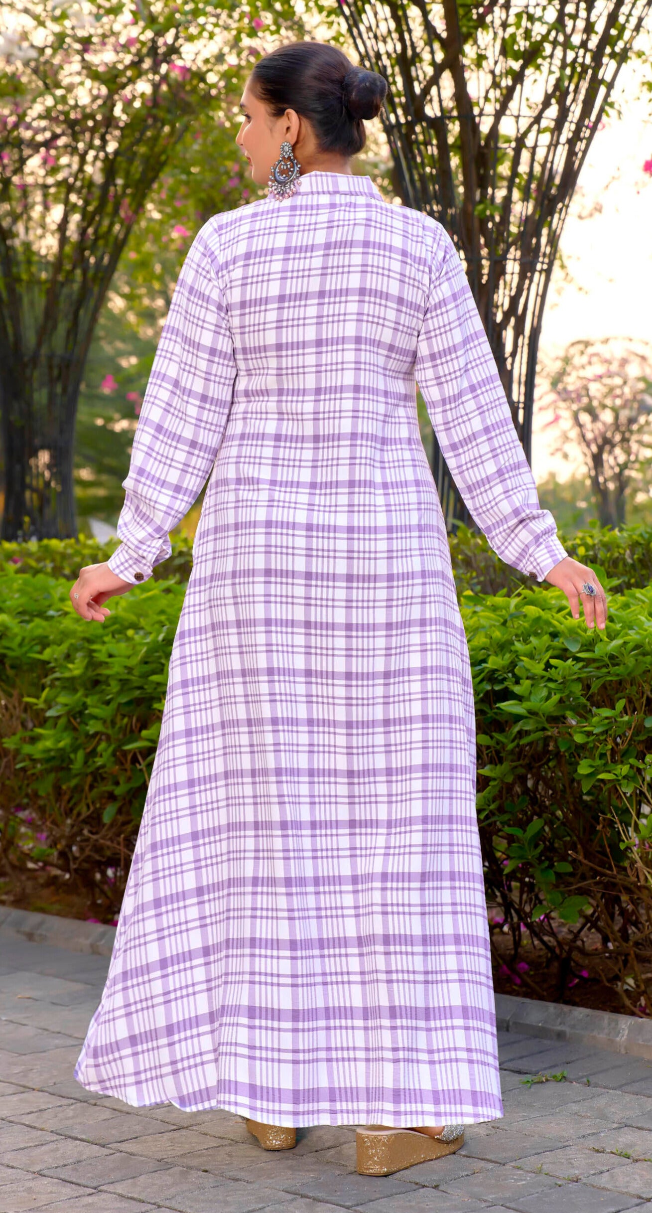 SARINKU Purple Cotton fabric no transparency Front Button Open Pattern Chex Print Shirt Style Cuffs Balloon Sleeve Pattern With Pocket Without Dupatta