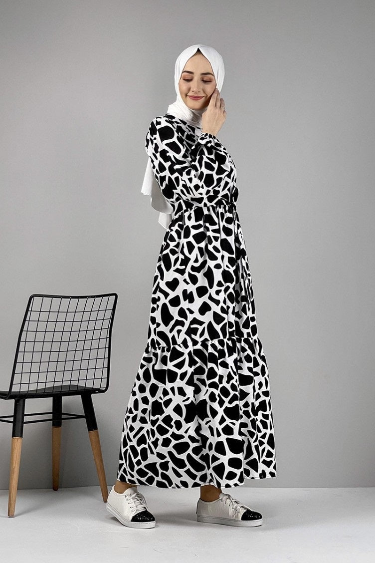 Women's Black & White Abstract Print Maxi Dress with Belt & Full Sleeves