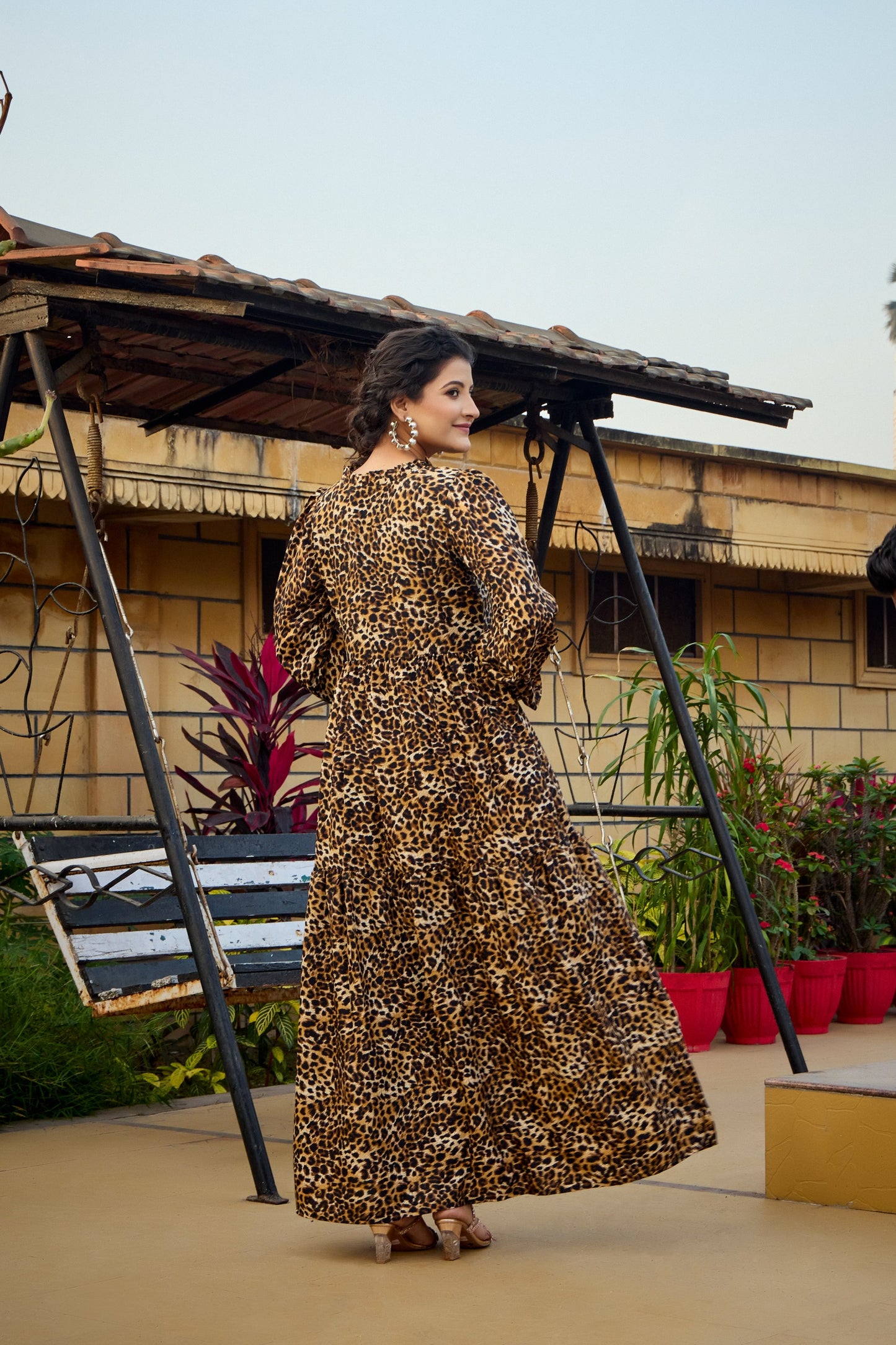 Women's Leopard Print Crepe Maxi Dress with Tiered Design & Full Sleeves