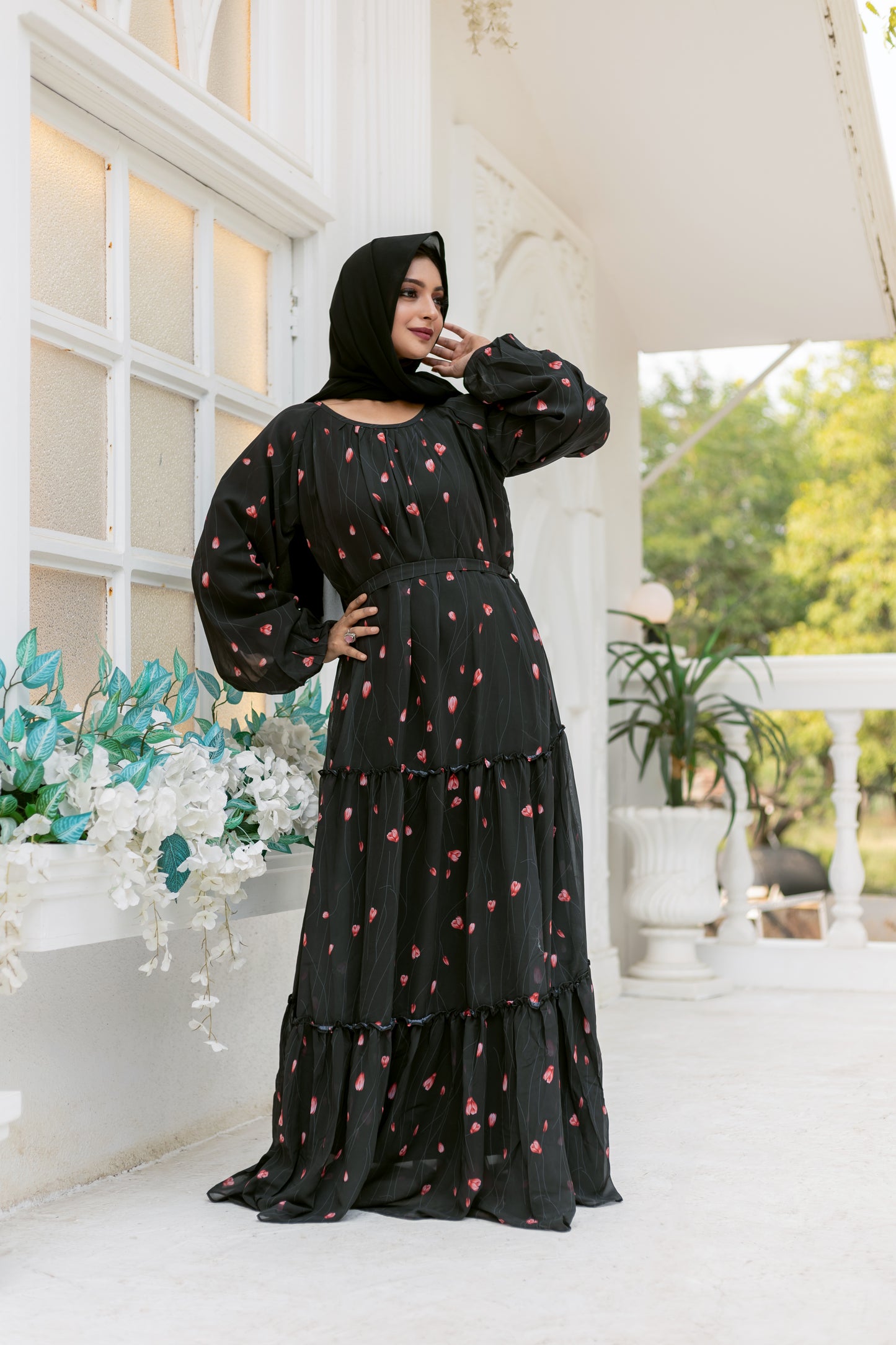Women's Black Floral Print Tiered Maxi Dress with Puff Sleeves & Waist Belt
