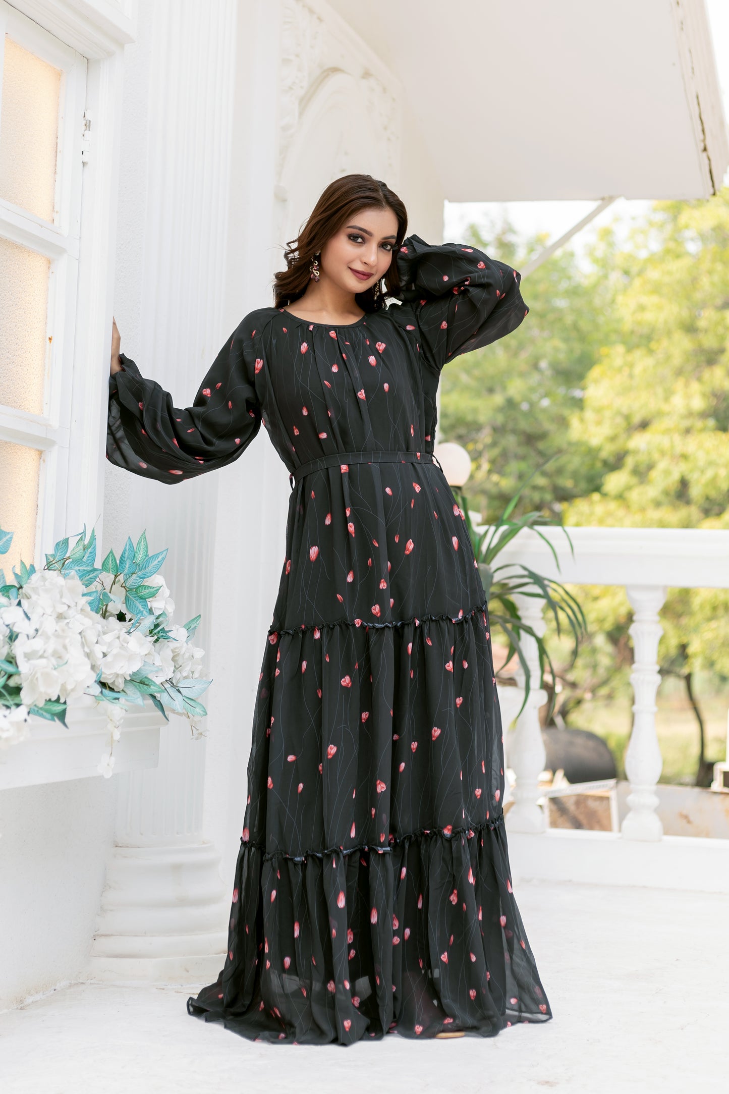Women's Black Floral Print Tiered Maxi Dress with Puff Sleeves & Waist Belt