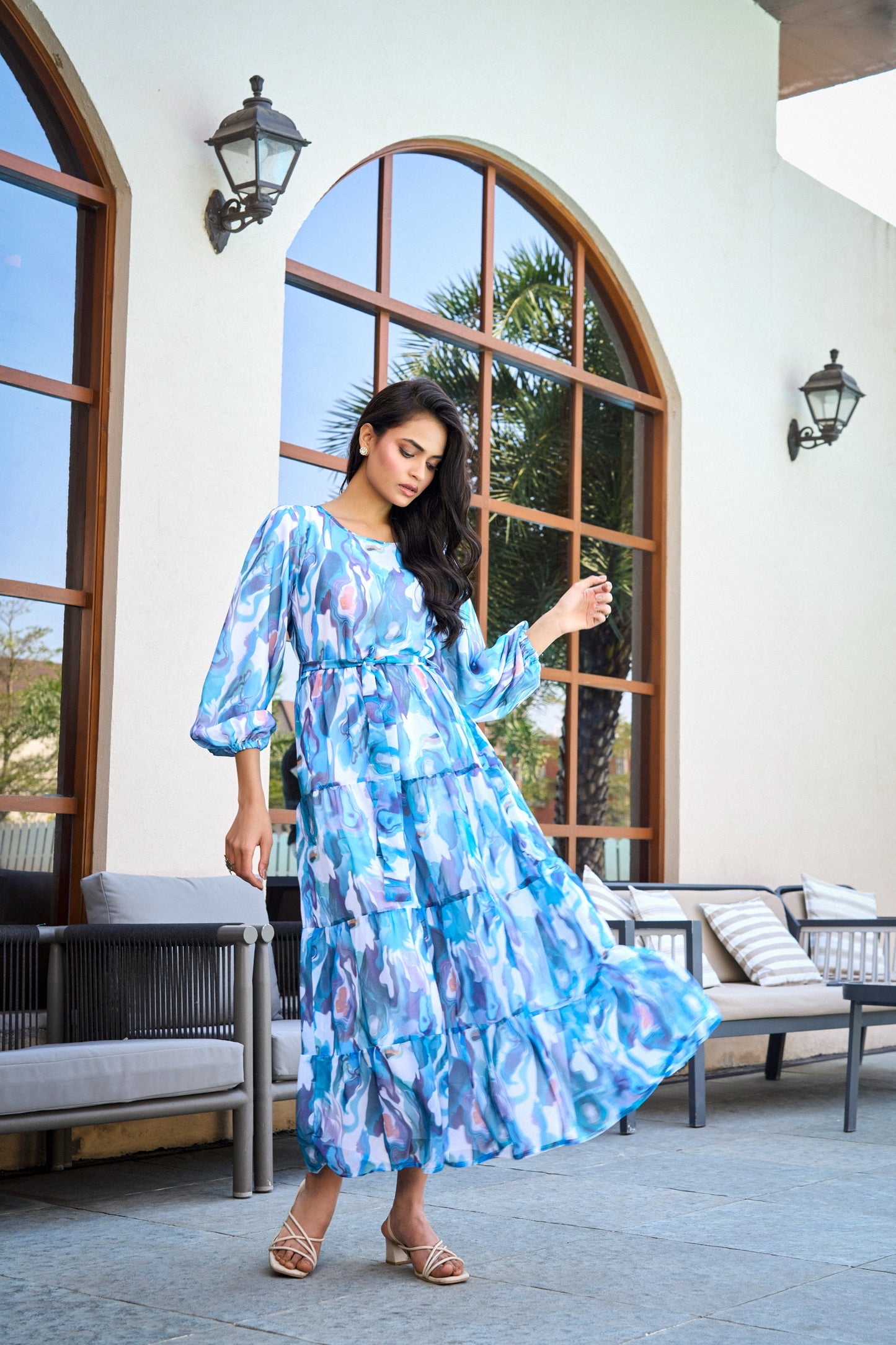 Blue Abstract Print Maxi Dress with Belt – Stylish Full Sleeve Abaya for Women