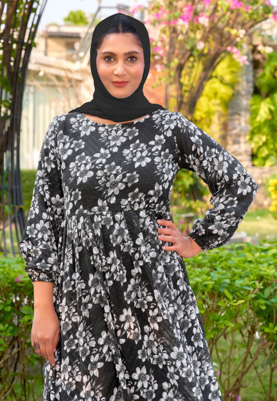 SARINKU Black Georgette Fabric with crepe lining for no transparency Umbrella Pattern Floral Print Bishop Sleeves with Elastic Cuffs, Puff Sleeve Pattern Without Dupatta