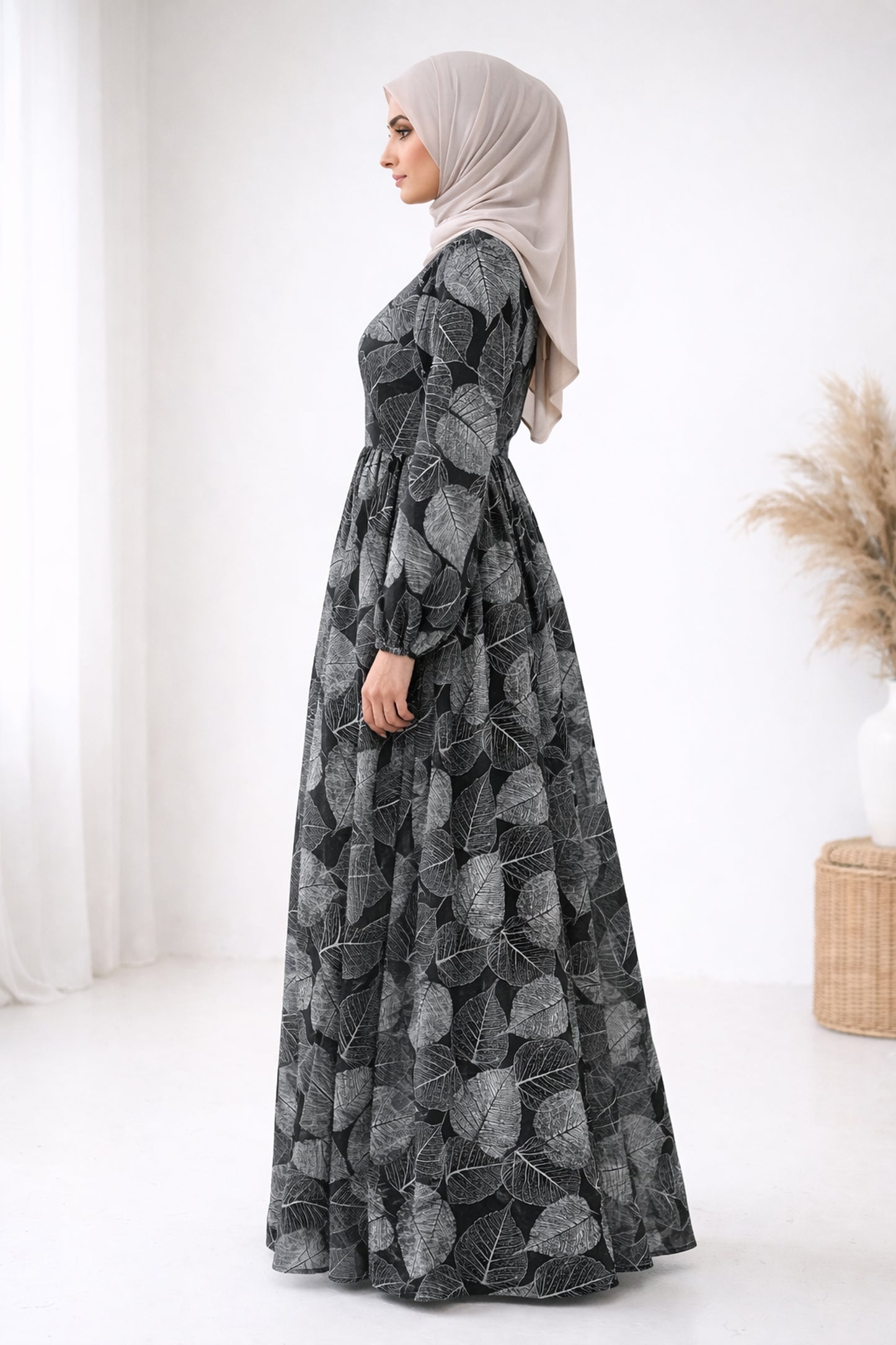 SARINKU BLACK Georgette Fabric with crepe lining for no transparency Umbrella Pattern Floral Print Bishop Sleeves with Elastic Cuffs Puff Sleeve Pattern Without Belt Without Dupatta