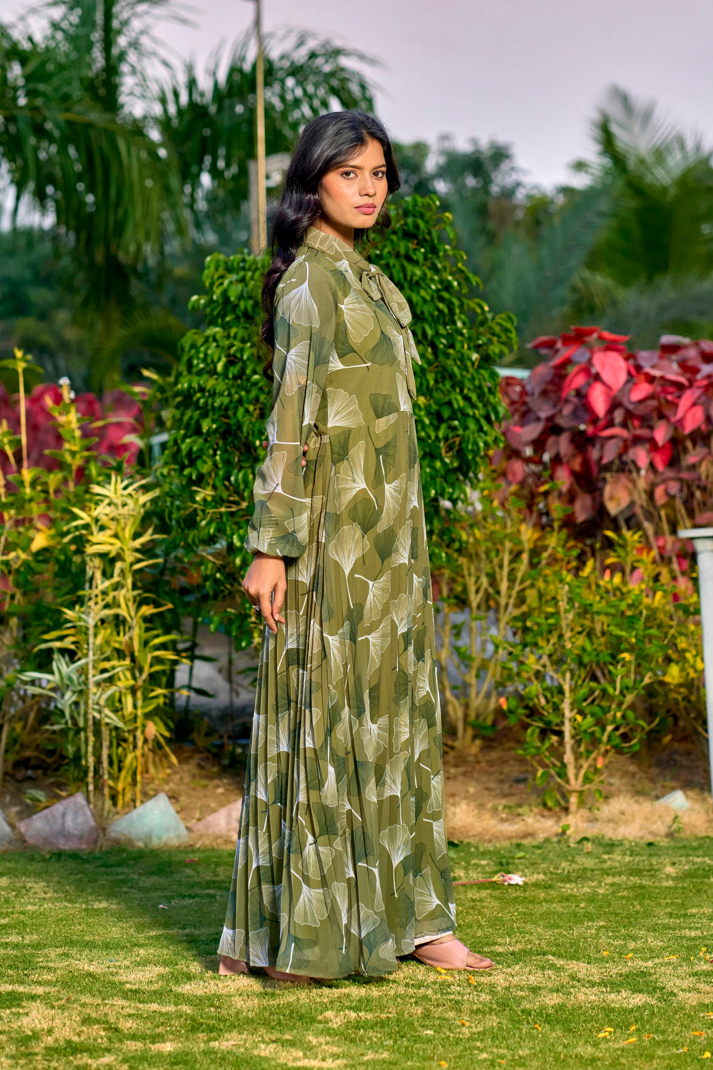 Stylish Floral Printed Georgette Modest Abaya for Women