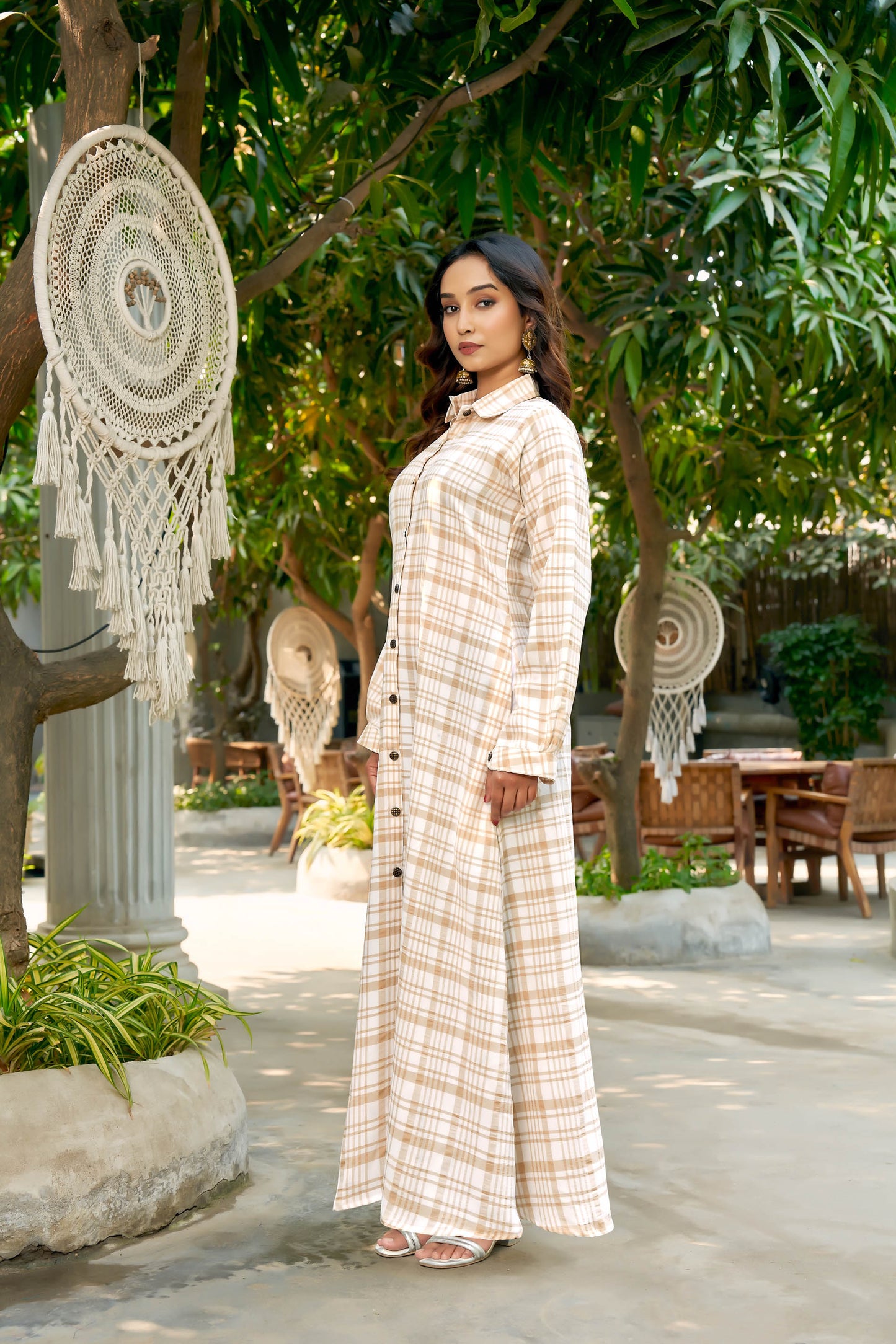 SARINKU Cream Cotton fabric no transparency Front Button Open Pattern Chex Print Shirt Style Cuffs Balloon Sleeve Pattern With Pocket Without Dupatta