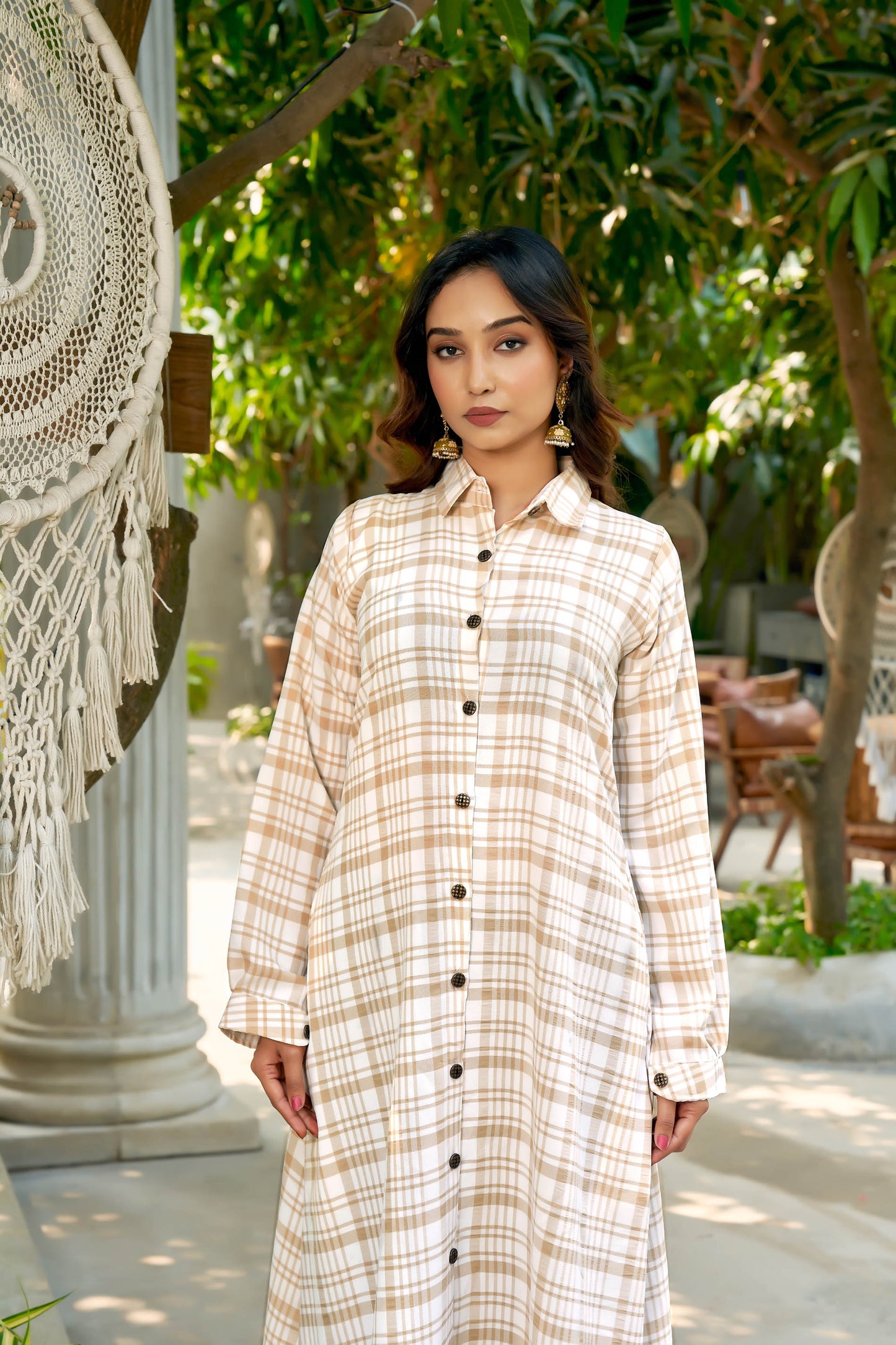 SARINKU Cream Cotton fabric no transparency Front Button Open Pattern Chex Print Shirt Style Cuffs Balloon Sleeve Pattern With Pocket Without Dupatta